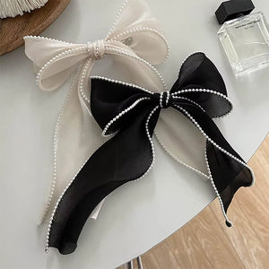 Old Money Pearl Hair Bow
